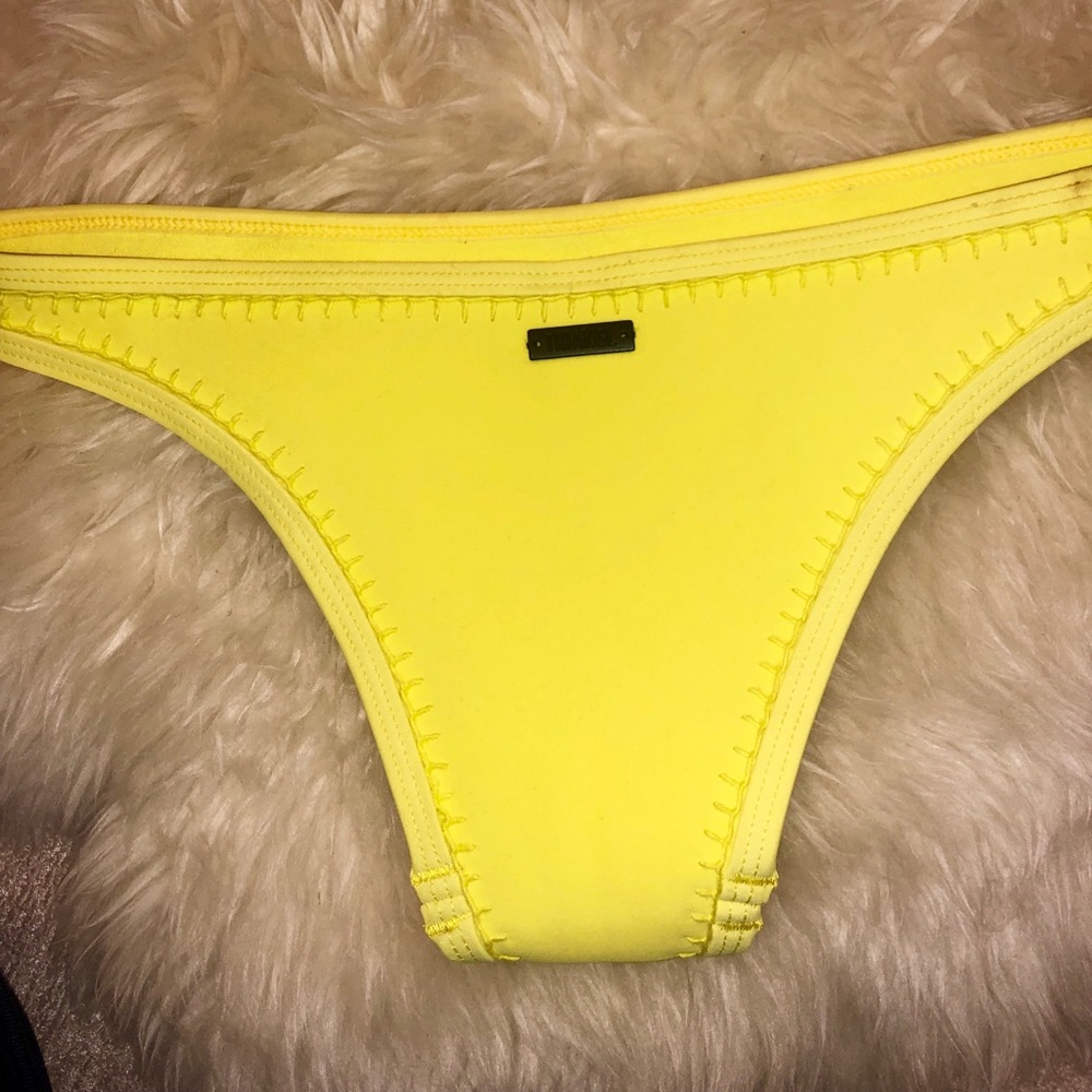Yellow triangl bikini bottom